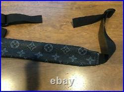 louis vuitton gun strap|louis vuitton with thick strap.